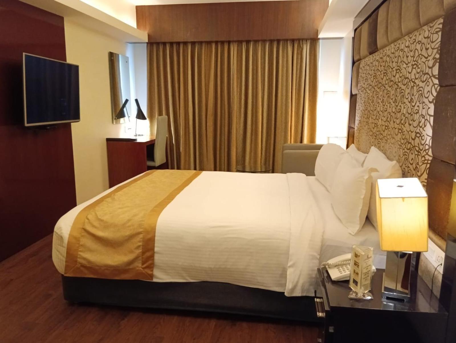 Hotel Oxina Lygon Tiruchirappalli Zewnętrze zdjęcie