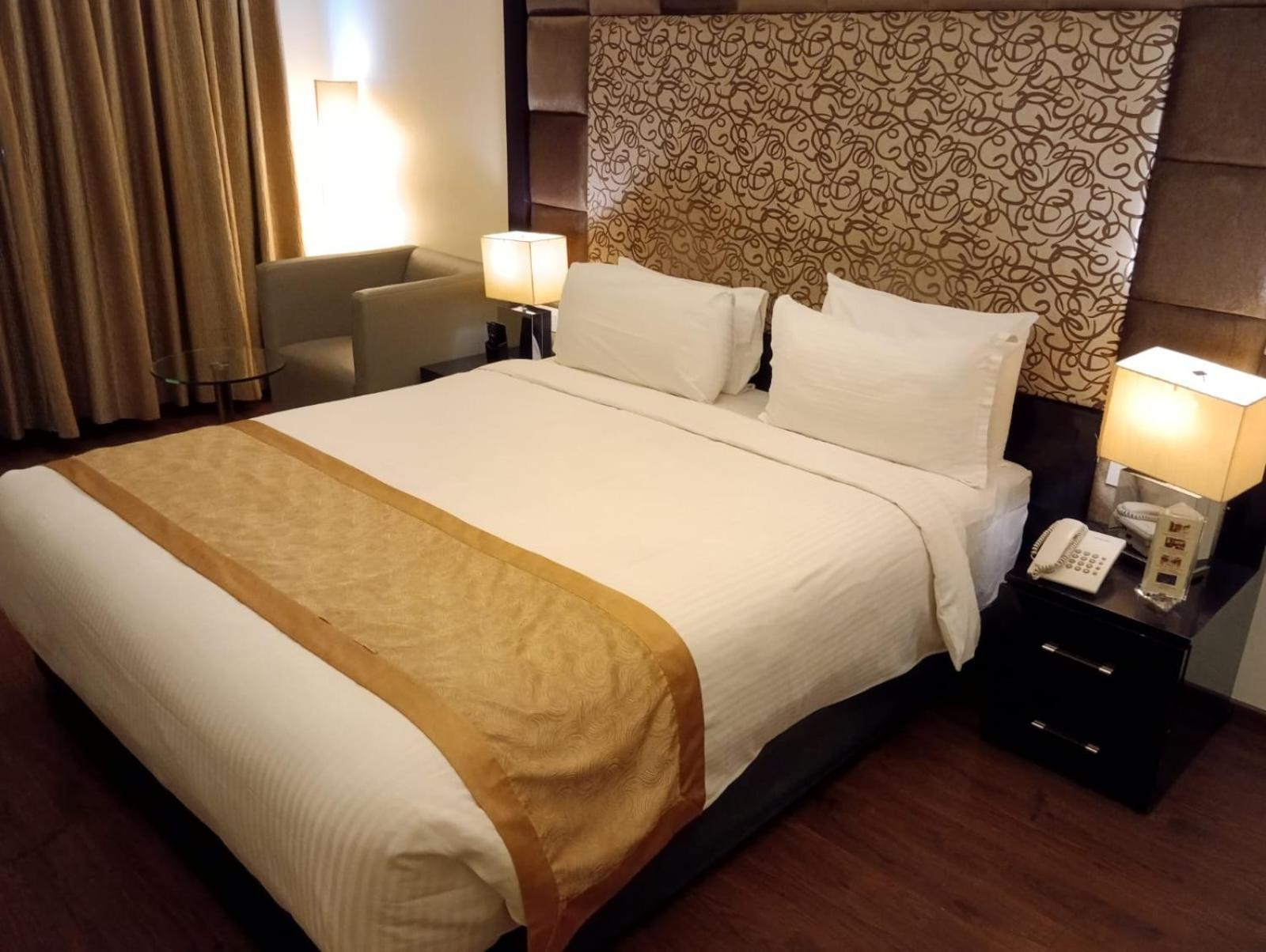 Hotel Oxina Lygon Tiruchirappalli Zewnętrze zdjęcie