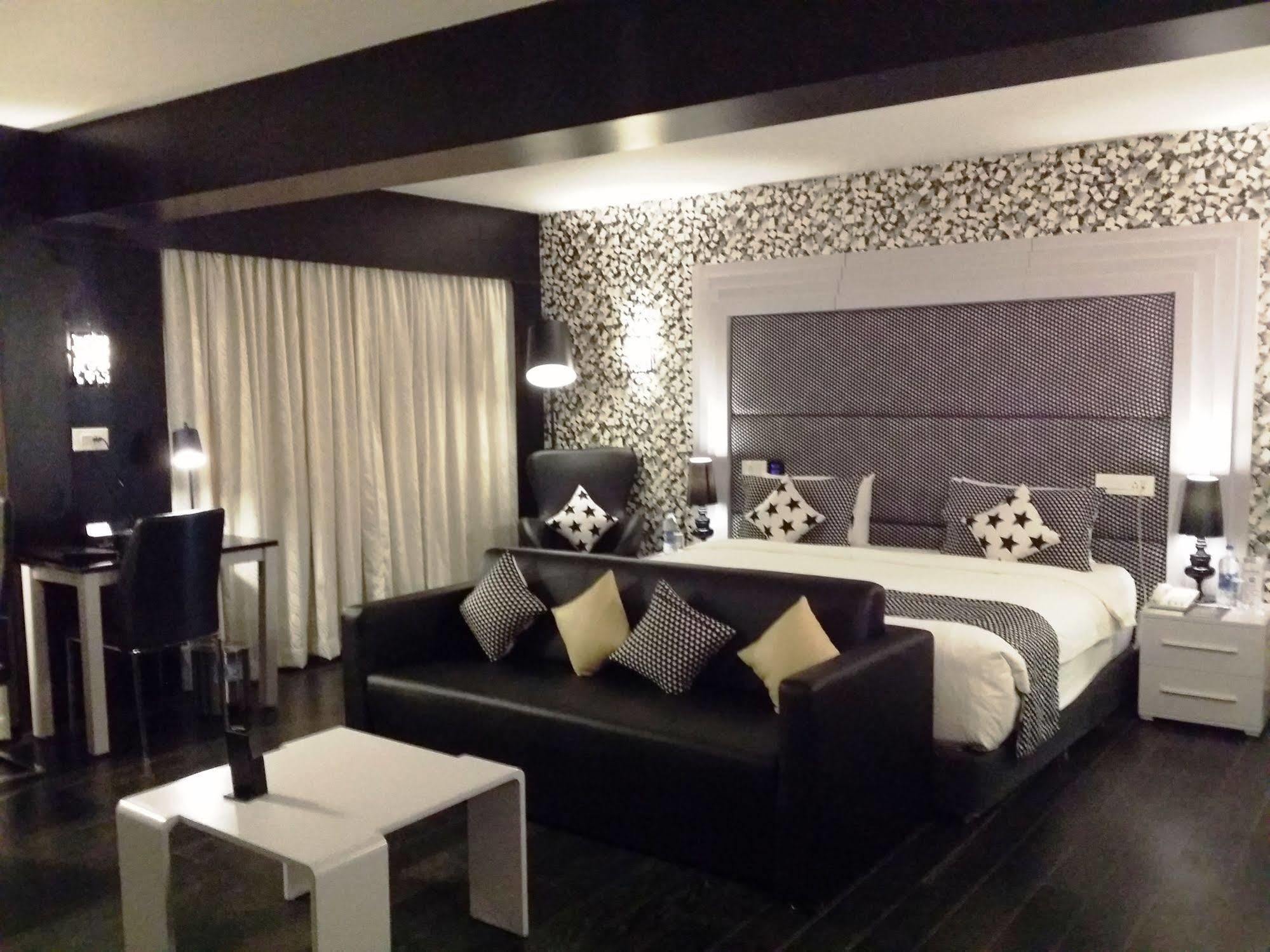 Hotel Oxina Lygon Tiruchirappalli Zewnętrze zdjęcie