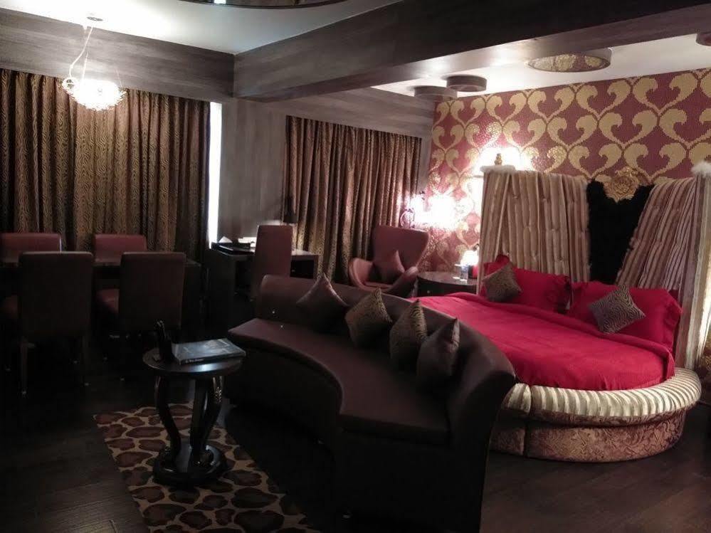 Hotel Oxina Lygon Tiruchirappalli Zewnętrze zdjęcie