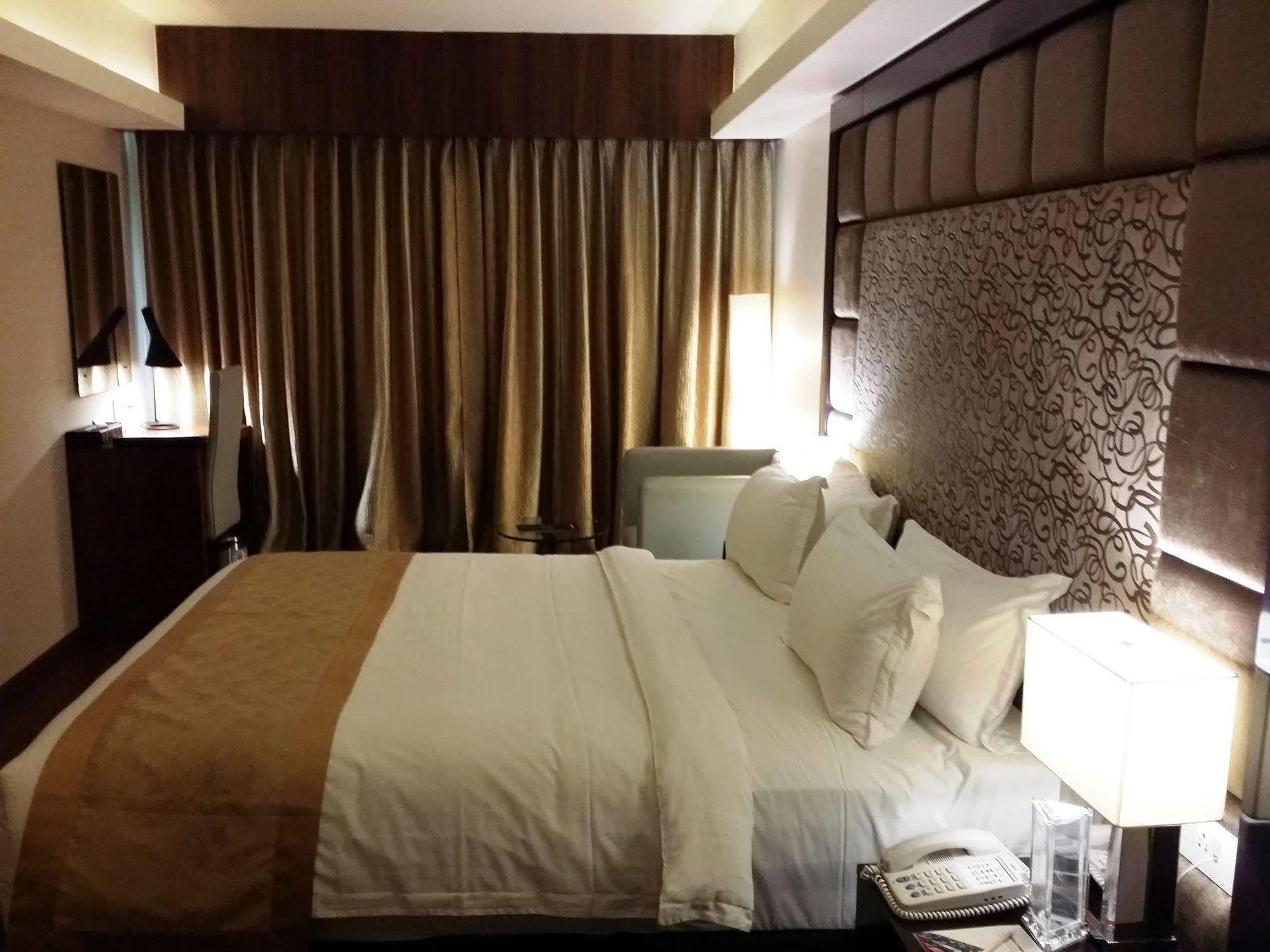Hotel Oxina Lygon Tiruchirappalli Zewnętrze zdjęcie